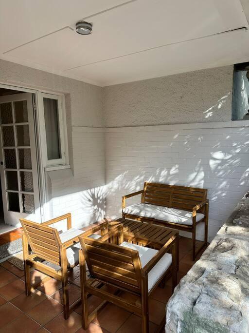 Spacious House With Bbq, Outdoor Areas And Parking *